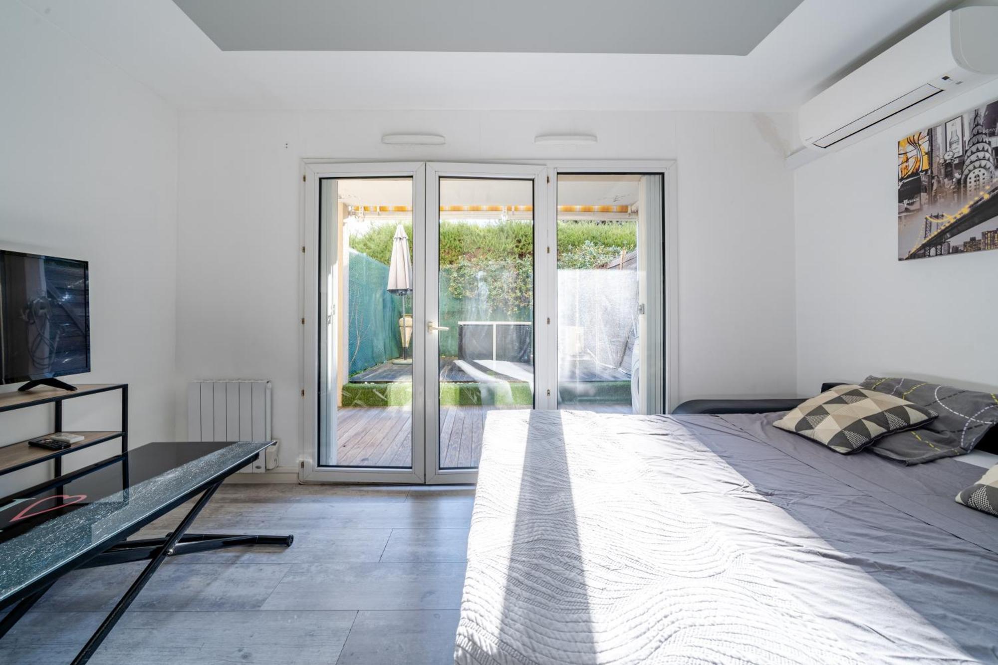 Charmant Studio Cagnes-sur-Mer Esterno foto